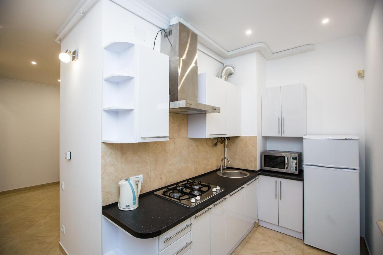 Avangard Kulisha 6B Apart Lviv Extérieur photo