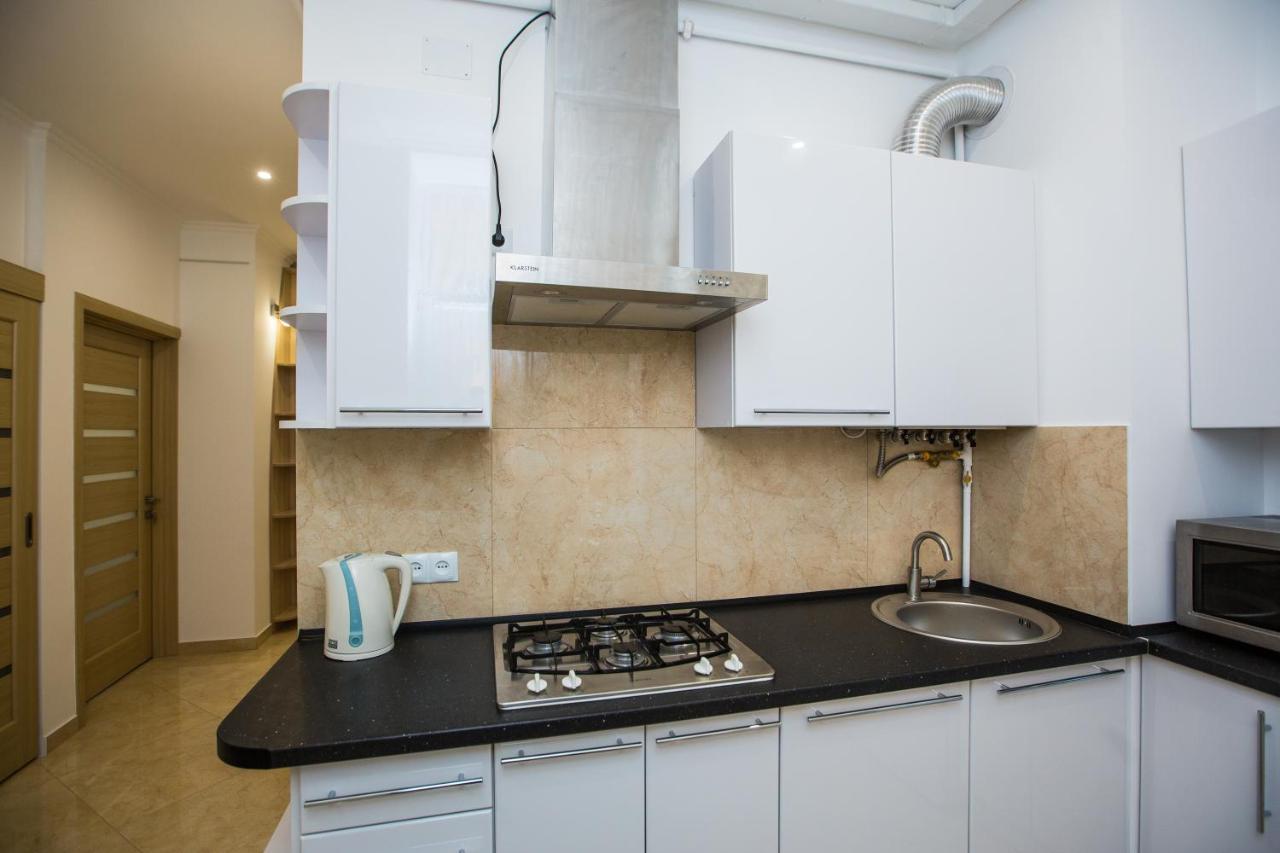 Avangard Kulisha 6B Apart Lviv Extérieur photo
